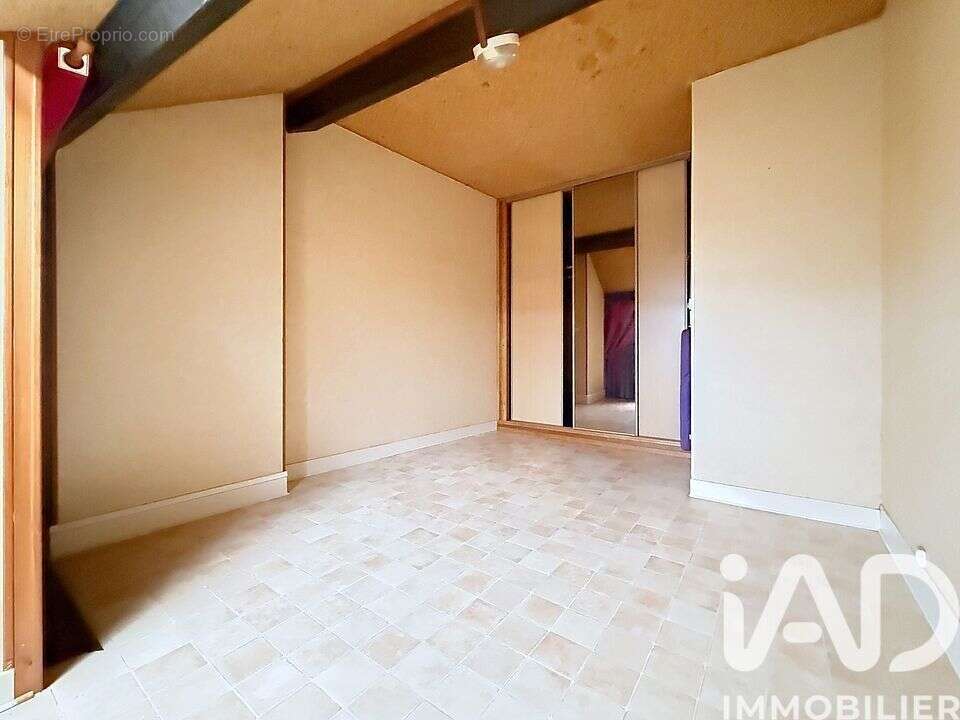 Photo 6 - Appartement à MONTEREAU-FAULT-YONNE
