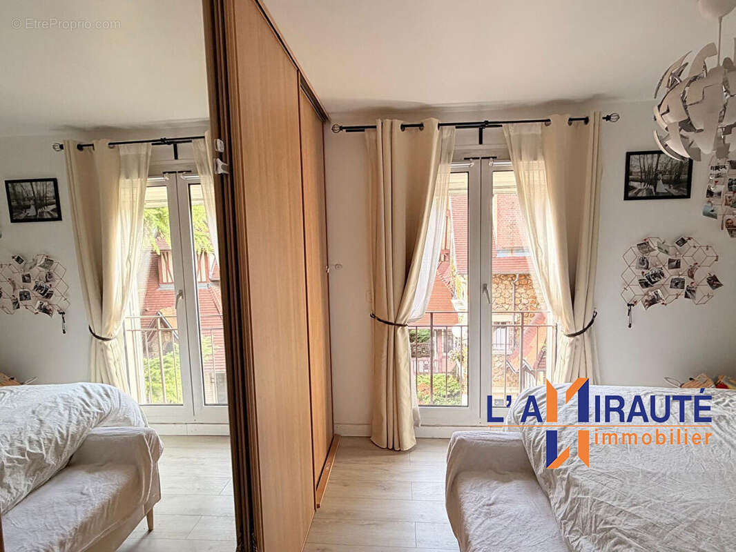Appartement à MAISONS-LAFFITTE