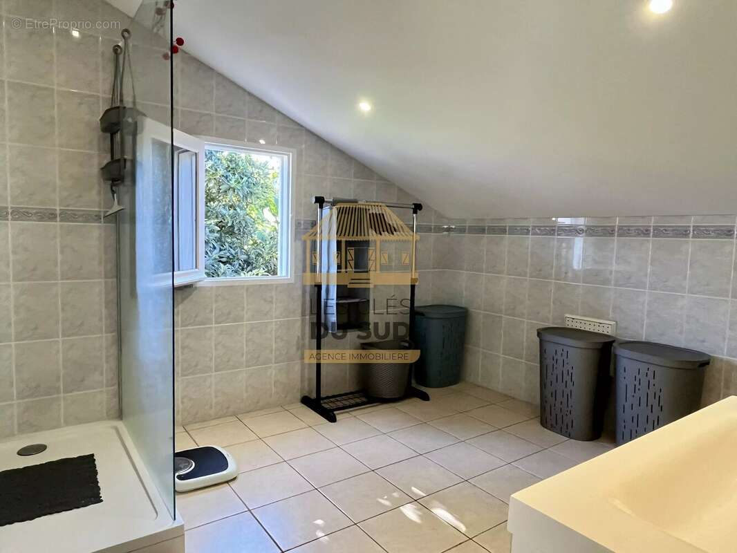 Maison à LE TAMPON