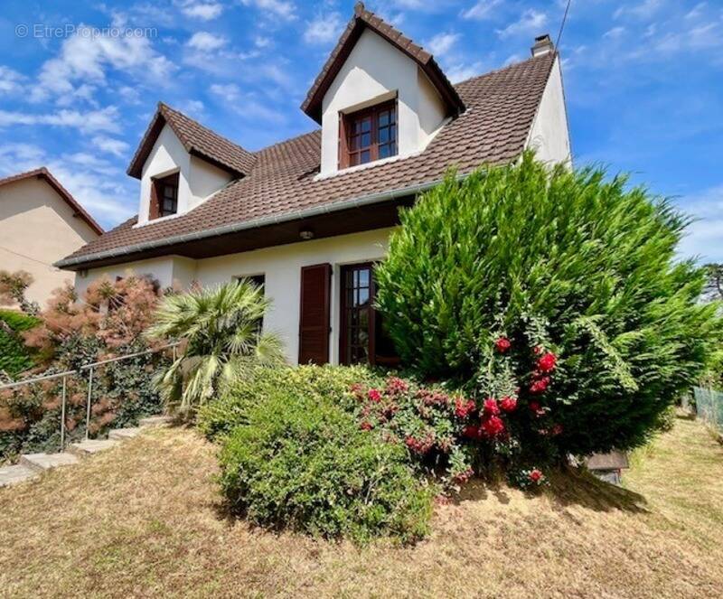 Maison à ATHIS-MONS