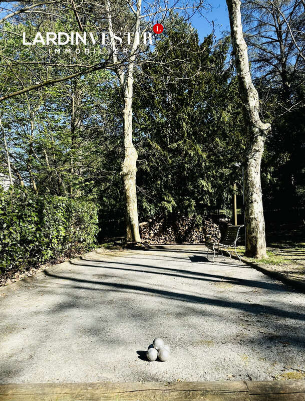 Maison à SAINT-GENIS-LAVAL