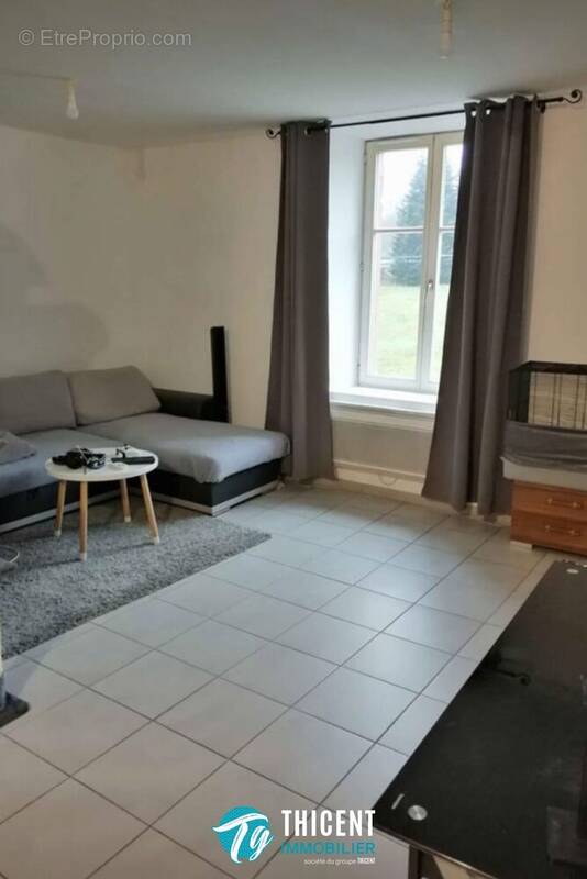 Appartement 41 m² à Etival-Clairefontaine  - photo 1