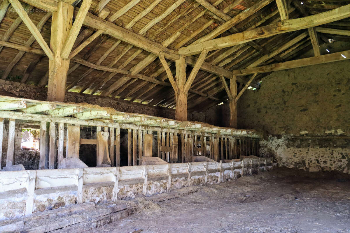 Maison à PRESSIGNAC