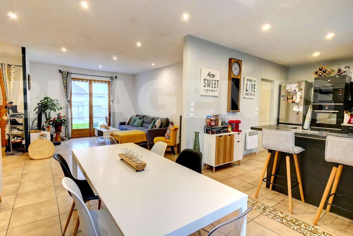 5 - Maison à GRISELLES