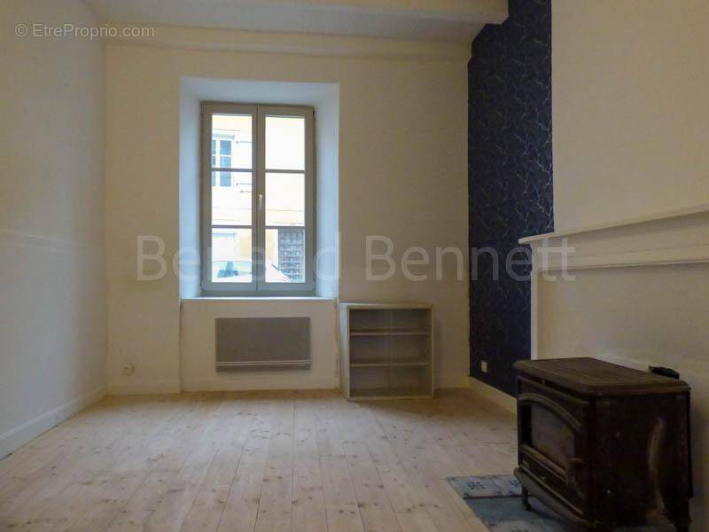 Maison à CHEF-BOUTONNE