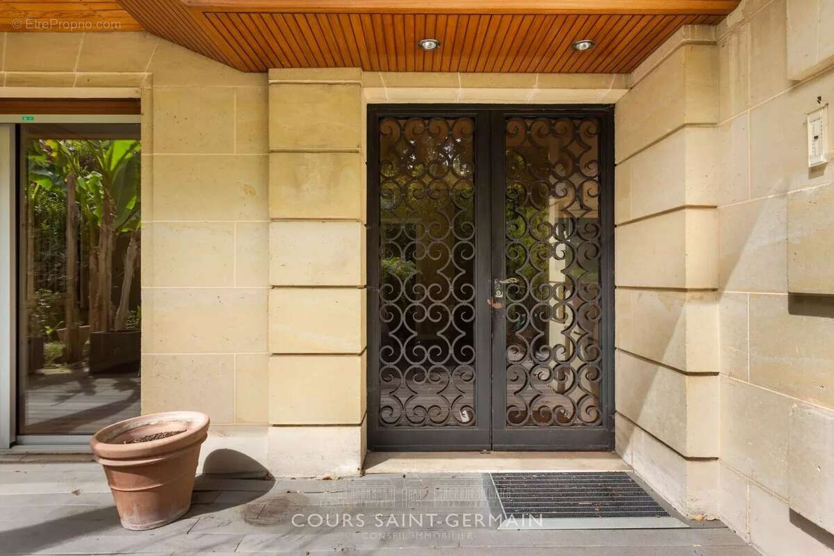 Maison à SAINT-MANDE