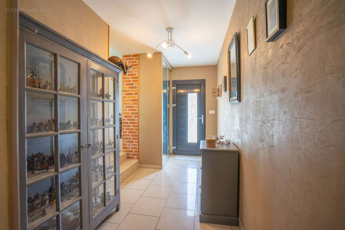 Maison à MONTAIGU-DE-QUERCY