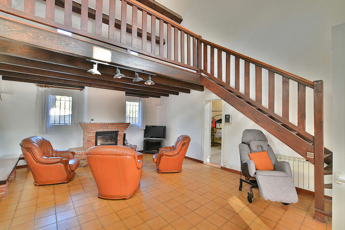 Maison à CARQUEIRANNE