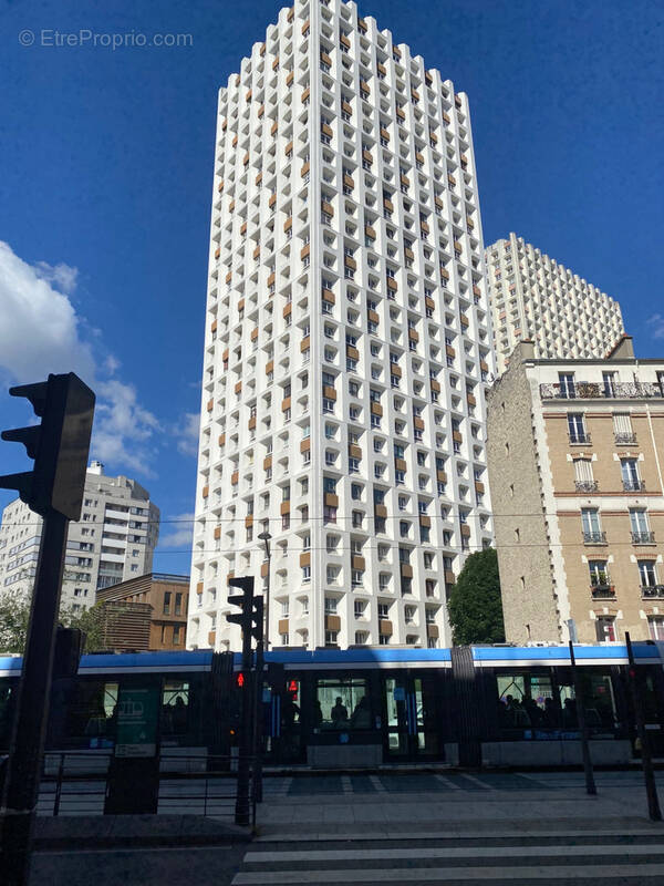 Appartement à PARIS-20E