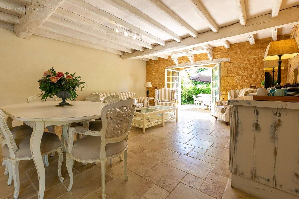 Hameau du XVIIème et XVIIIème avec piscine et terrain de 9 hectares près de Le Bugue - photo 15