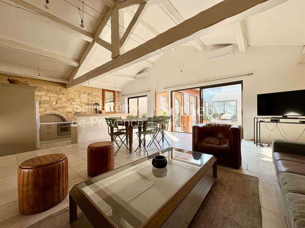 Maison de charme avec piscine au cœur de Maussane-les-Alpilles - photo 19