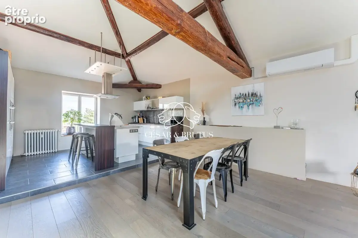 Appartement 111 m² à Saint-Germain-Au-Mont-D'or  - photo 2