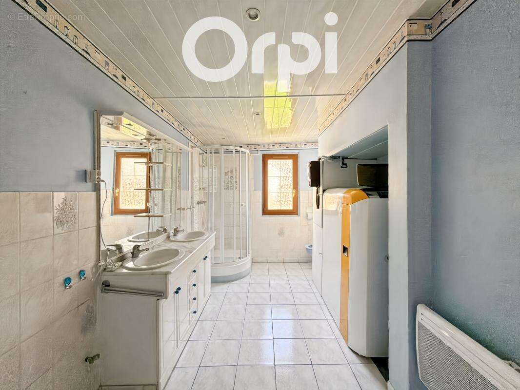 Maison à GRANDVILLERS-AUX-BOIS