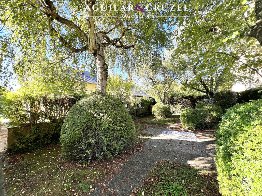 Maison à SAINT-DOULCHARD