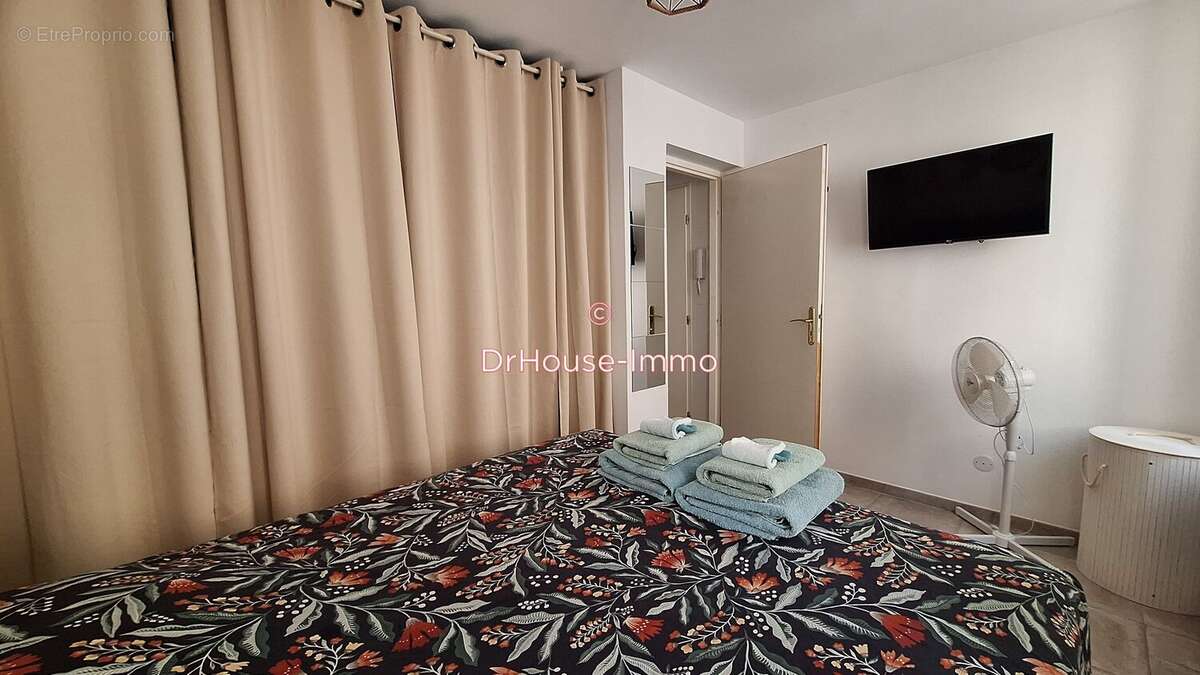 Appartement à SIX-FOURS-LES-PLAGES