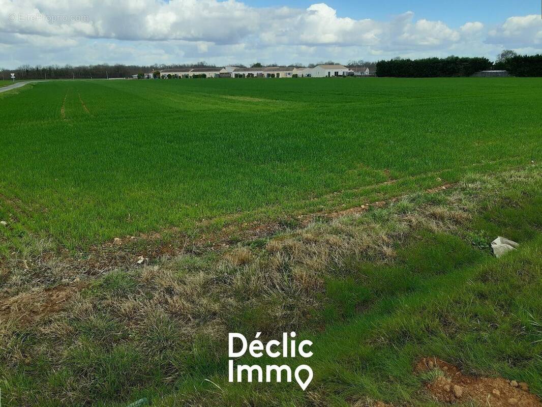 Terrain à NANCRAS