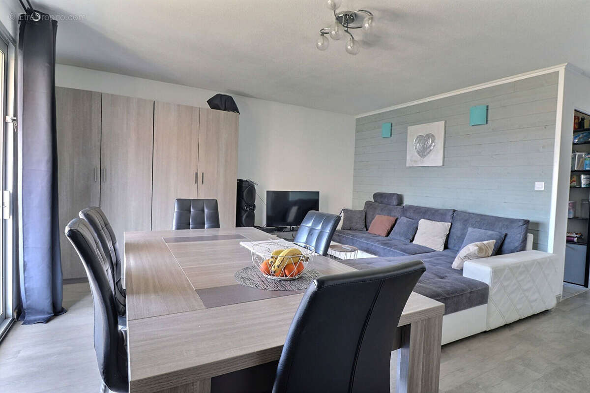 Appartement à SAINT-RAPHAEL