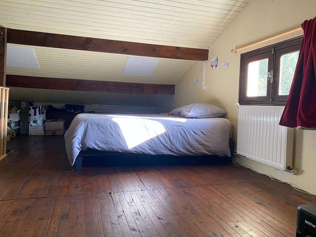 Maison à SAINT-JULIEN-EN-BORN