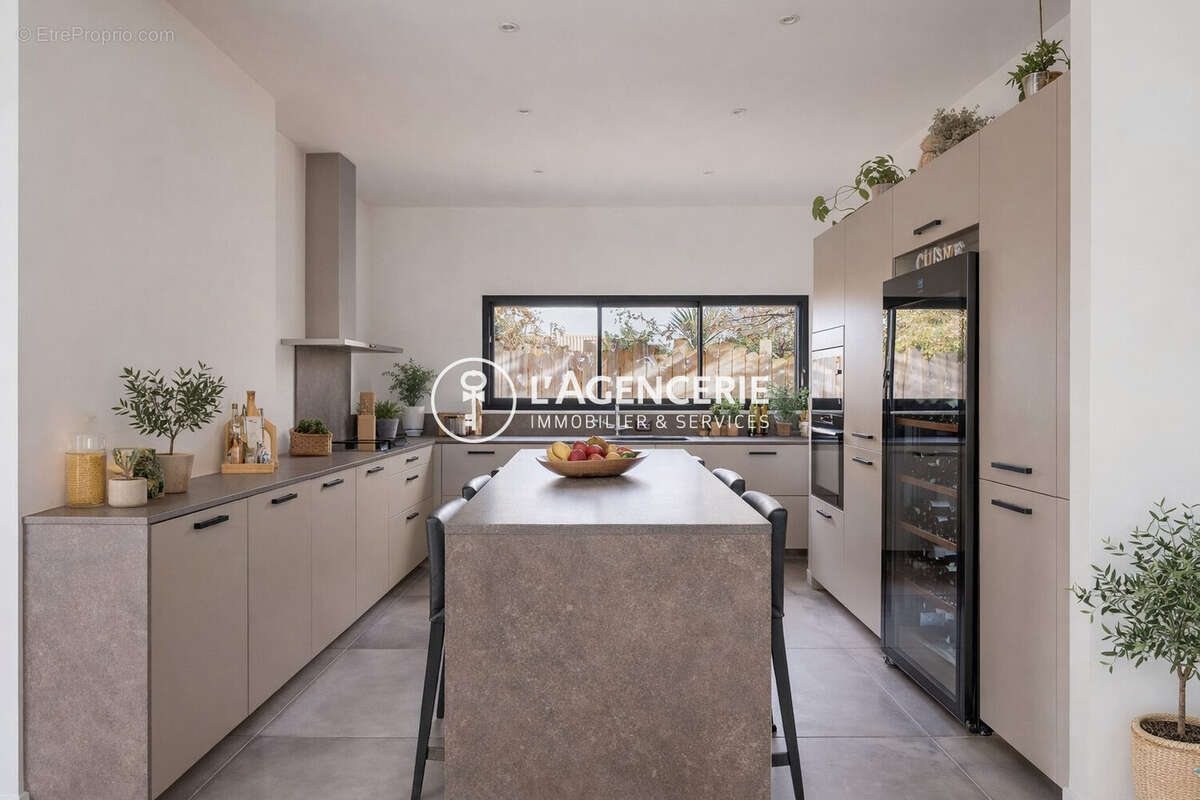 Maison à LE HAILLAN