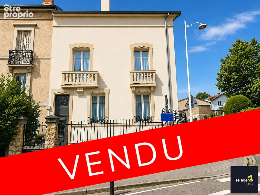 Maison de caractère , 8 pièces, 240 m² à NANCY - photo 1