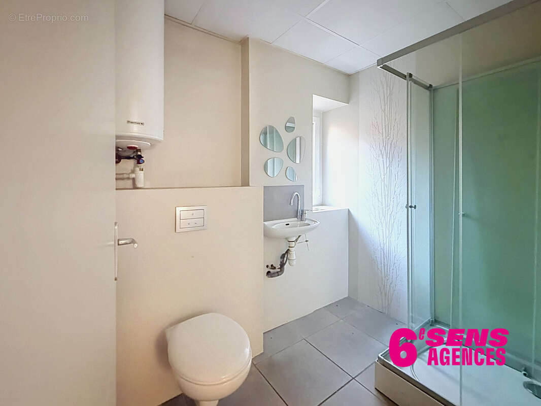 Appartement a rehabiliter - photo 4
