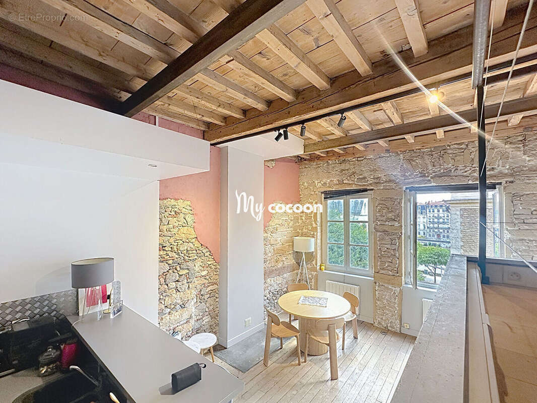 Appartement à LYON-5E