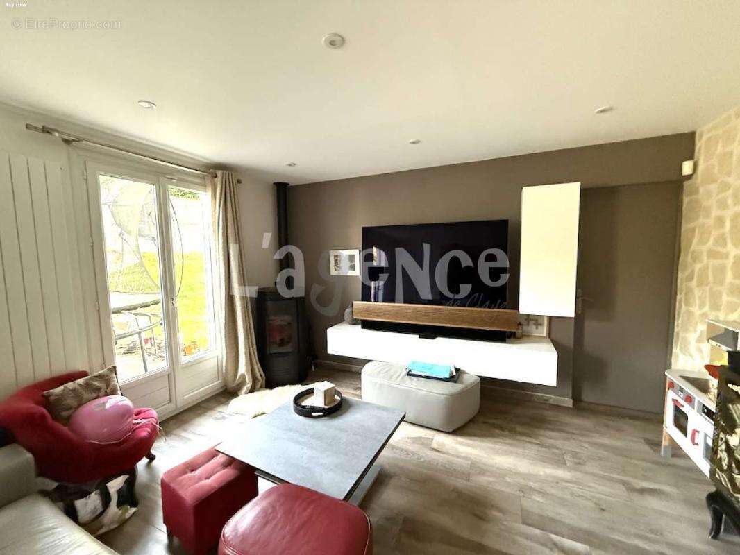 Maison à CLAYE-SOUILLY