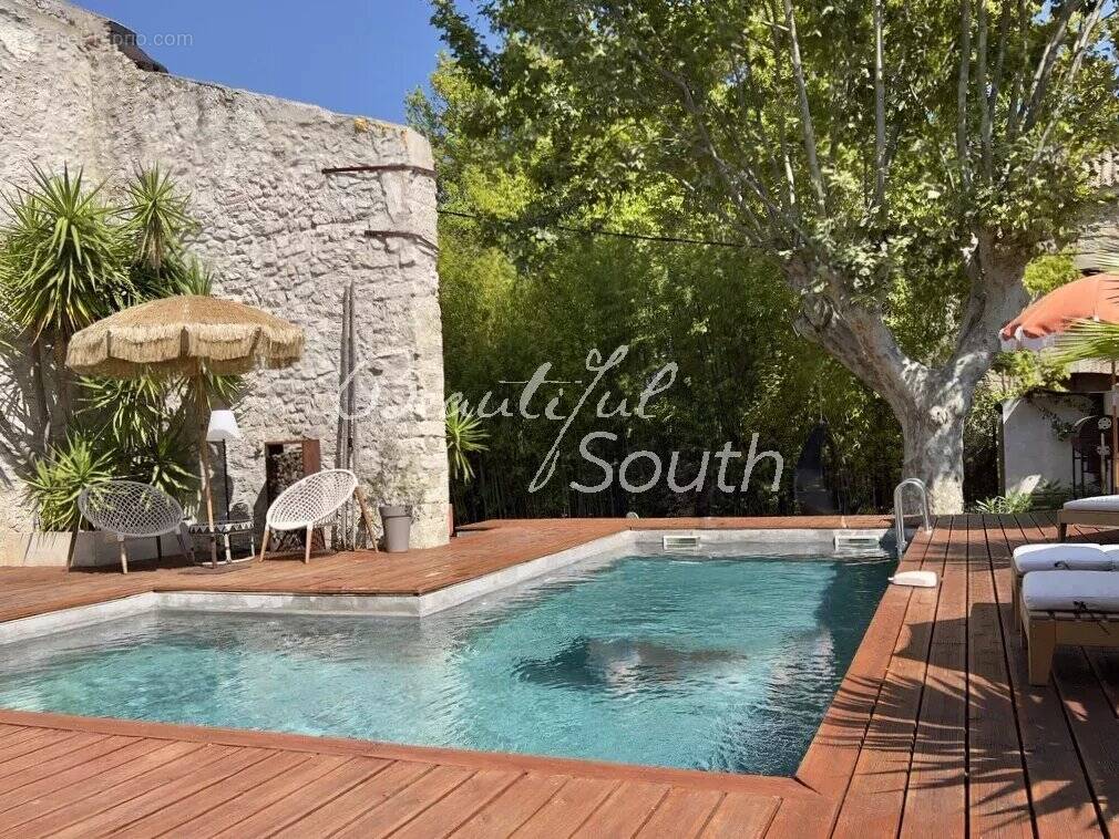Domaine viticole réhabilité en 3 logements de charme avec piscines et jardins – Narbonne, Canal du Midi - photo 12