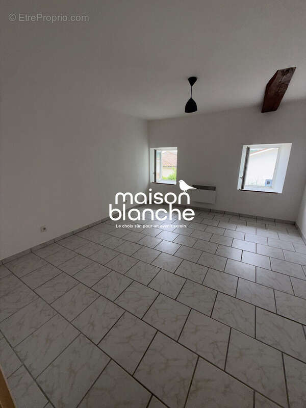 Maison 92 m² à Orignolles  - photo 5
