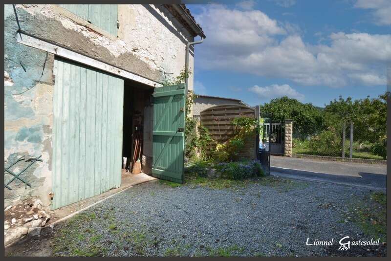 Maison de ville à vendre 4 chambres extérieur et garage sur la commune de Port Sainte Foy et Ponchapt en Dordogne - photo 27