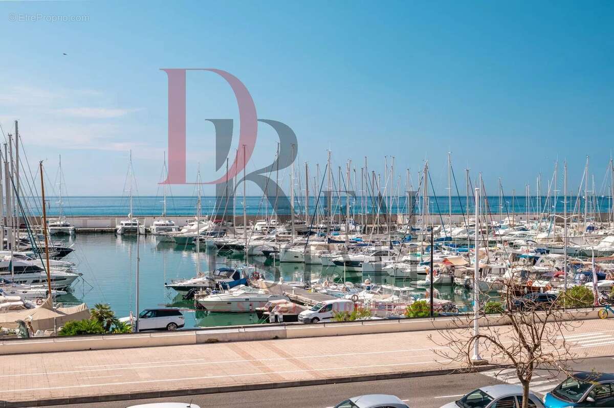 Appartement à MENTON