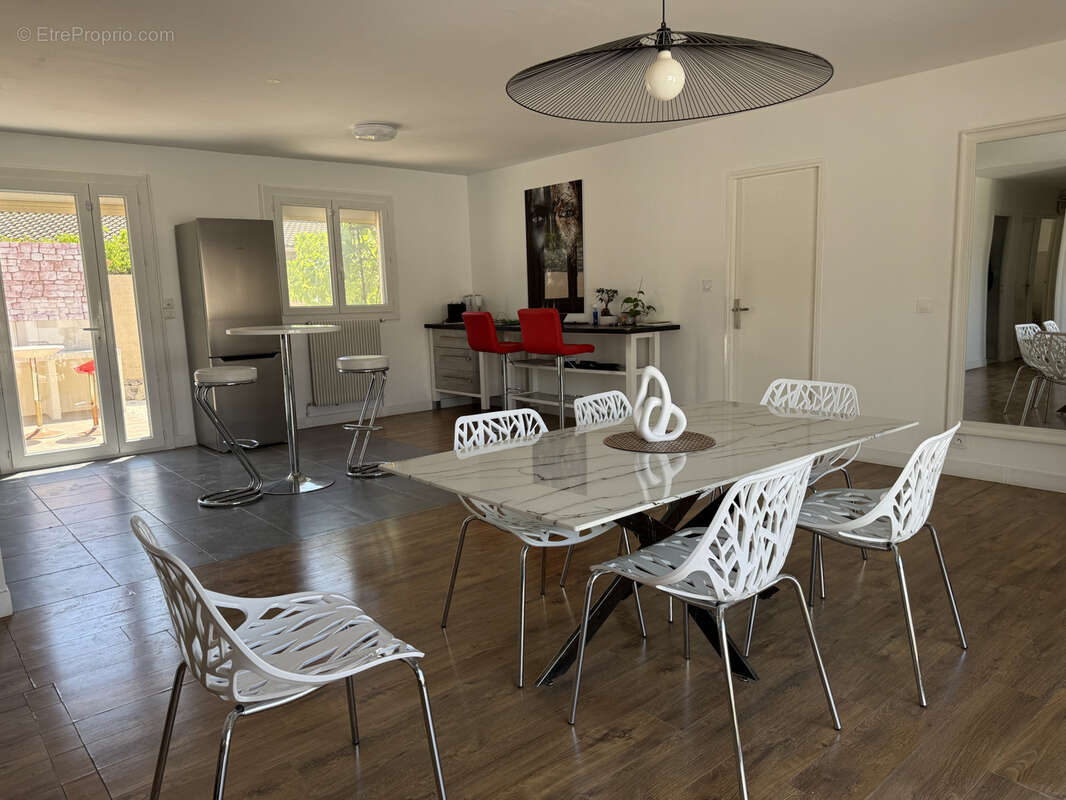 Maison T4 rénovée avec garage, cave et jardin   Nîmes Les Capitelles - photo 5