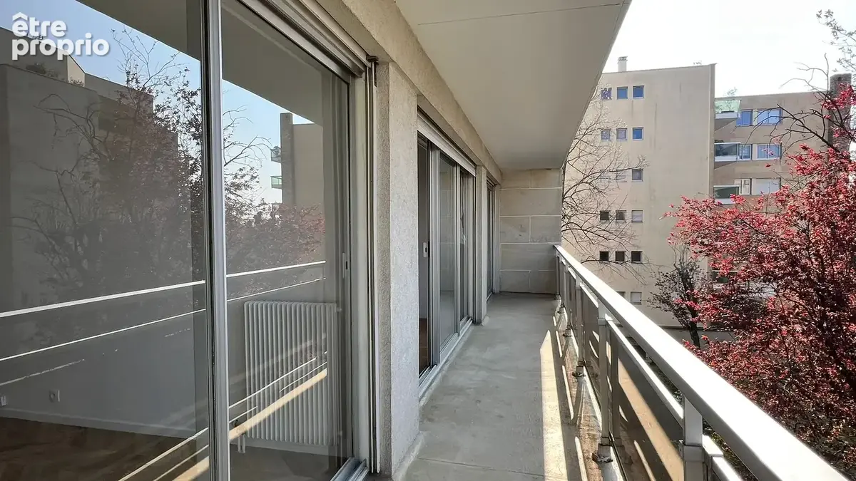 Quartier Centre administratif - Appartement 3 pièces balcon - photo 12