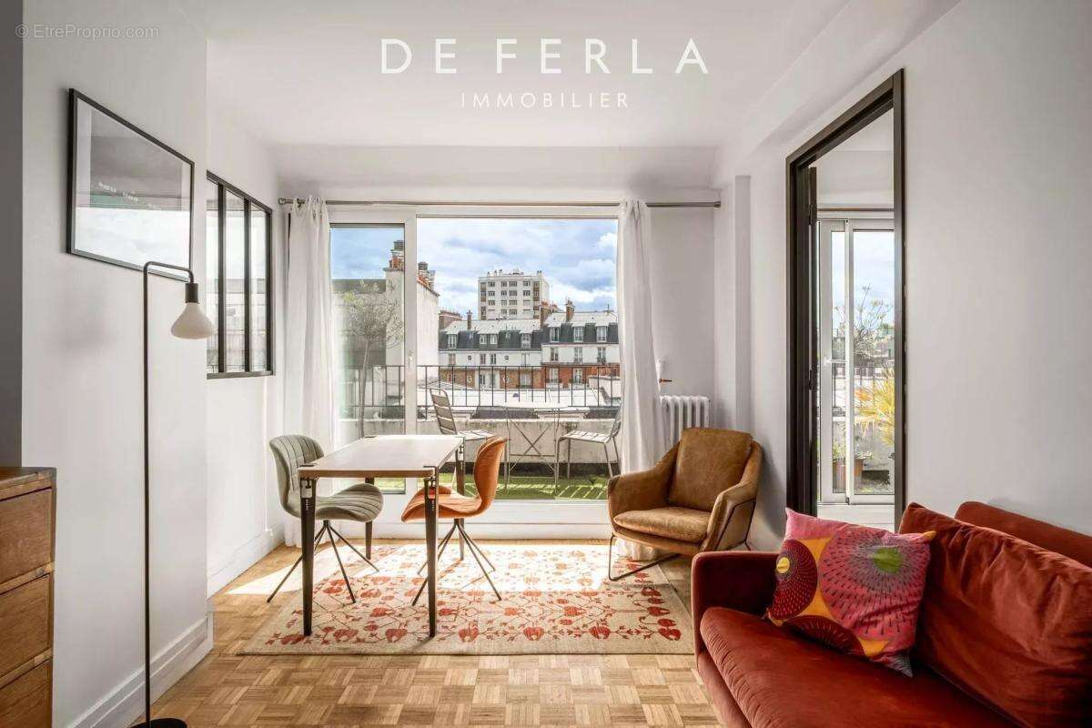 Appartement à PARIS-15E