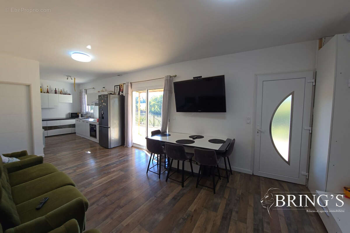 Maison à MONTESQUIEU