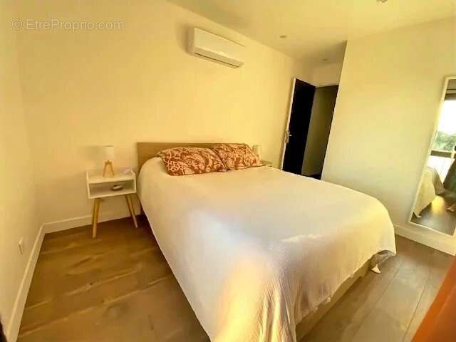 Appartement à SIX-FOURS-LES-PLAGES