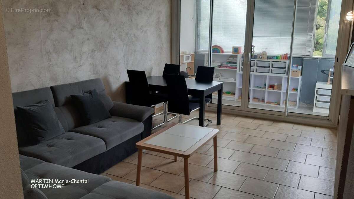 Appartement T3 lumineux avec loggia, parking, cave – Marseille 15e bd du Bosphore - photo 3