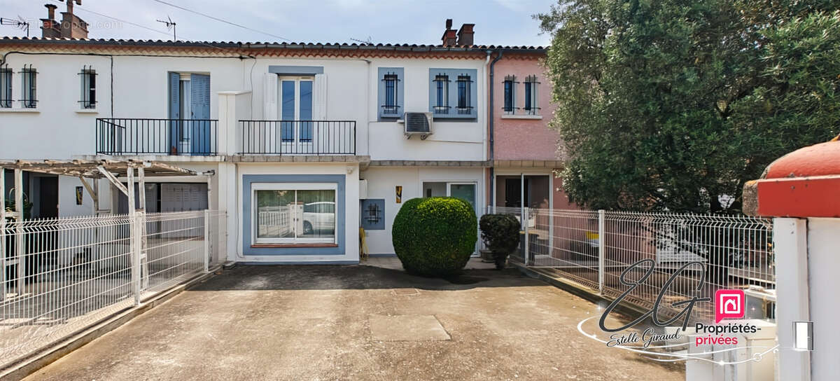 Maison rénovée 3 chambres avec jardin clos et deux places de parking - photo 3