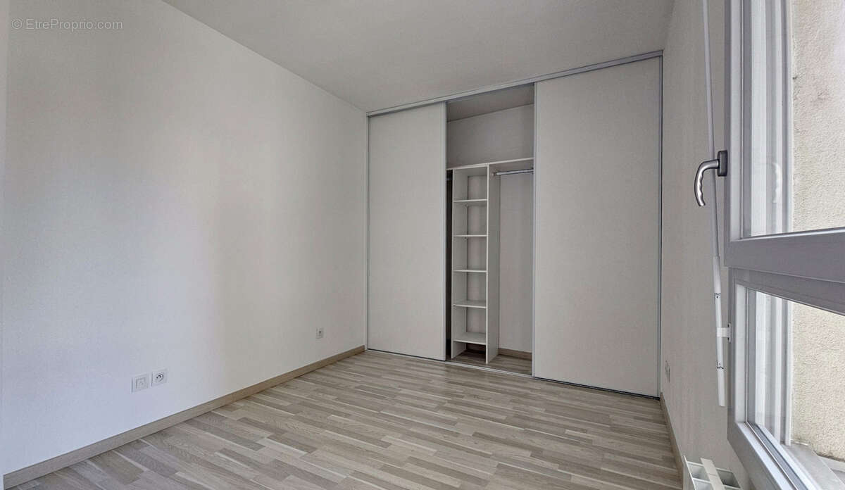 Appartement à LYON-8E
