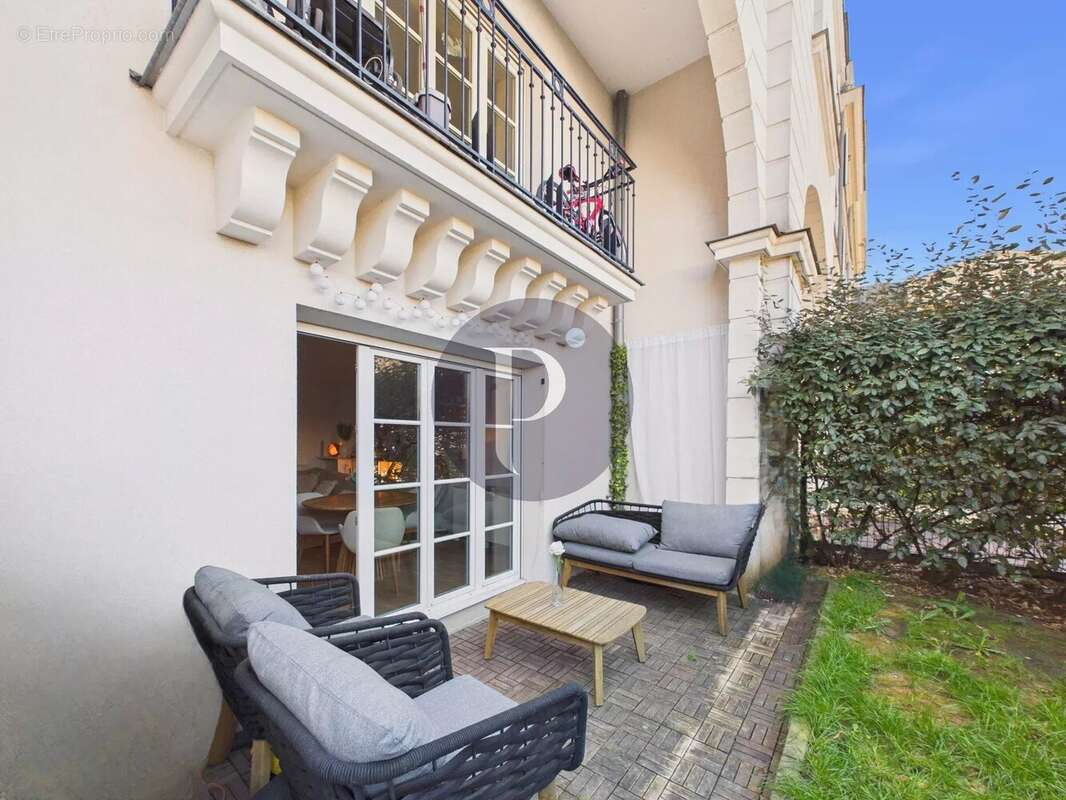 Appartement à LE PLESSIS-ROBINSON
