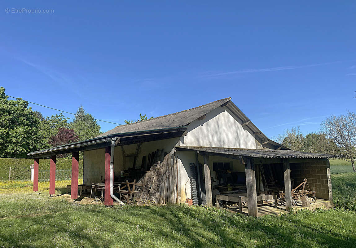Maison à NEGRONDES