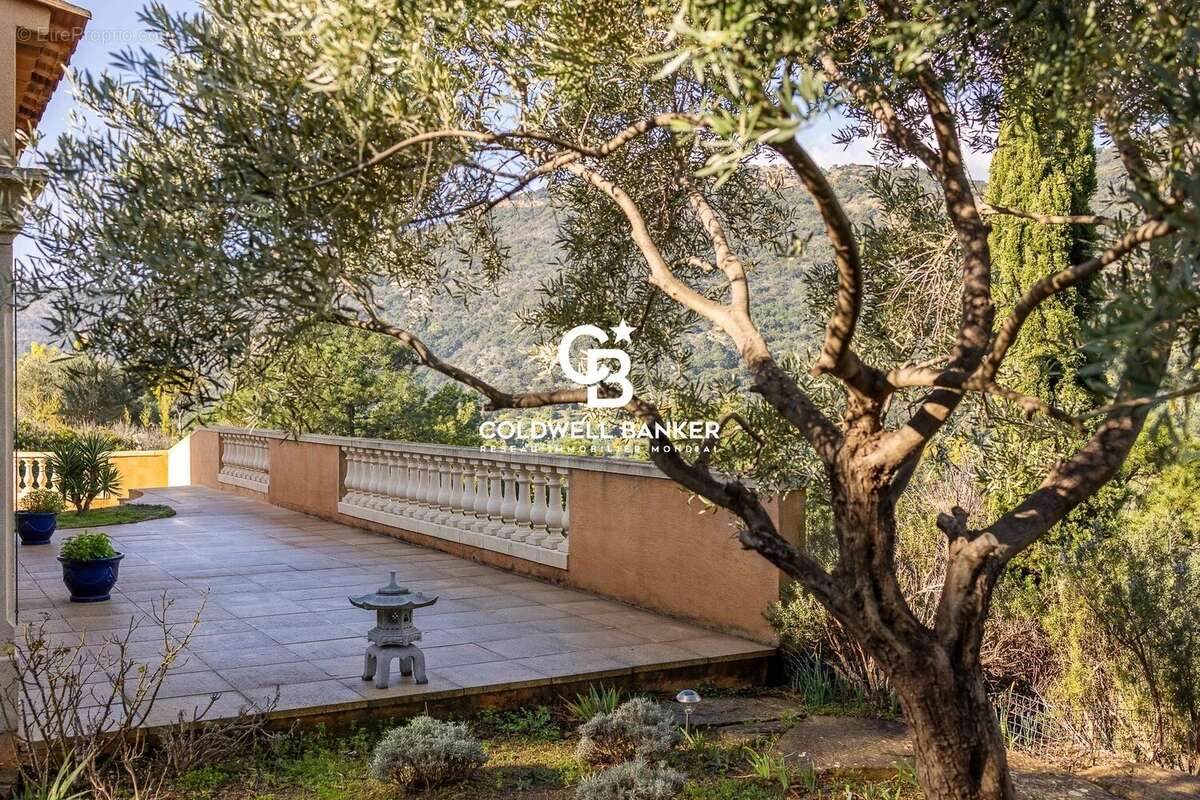 Maison à RAYOL-CANADEL-SUR-MER