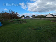 Terrain à SAINT-DOLAY