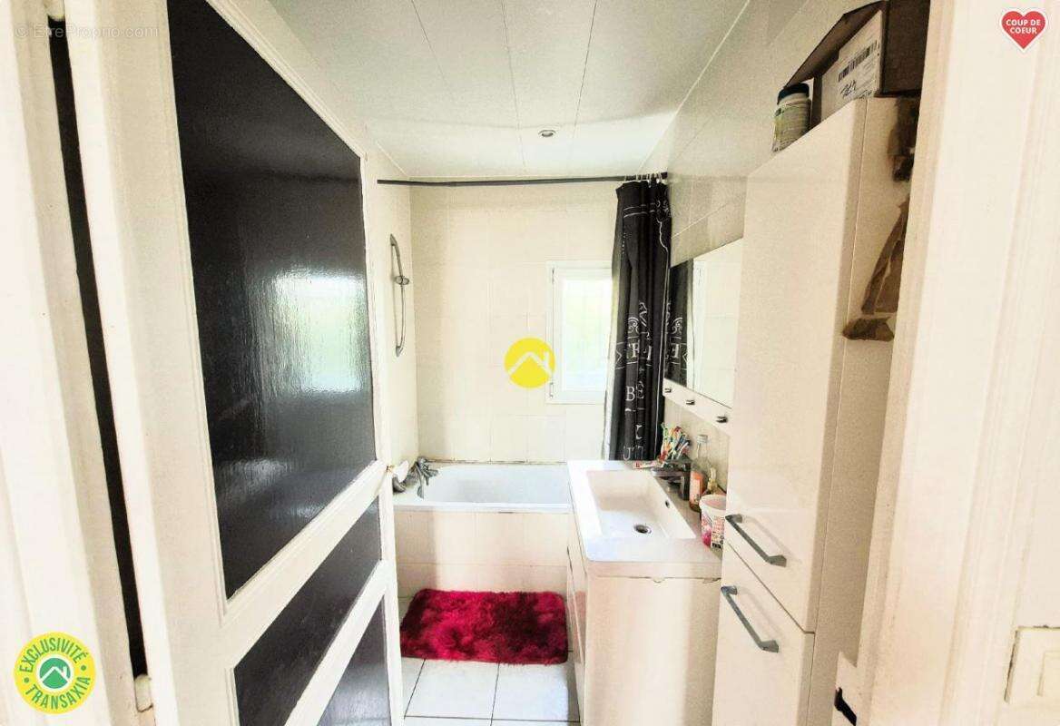 Maison à CHEZAL-BENOIT