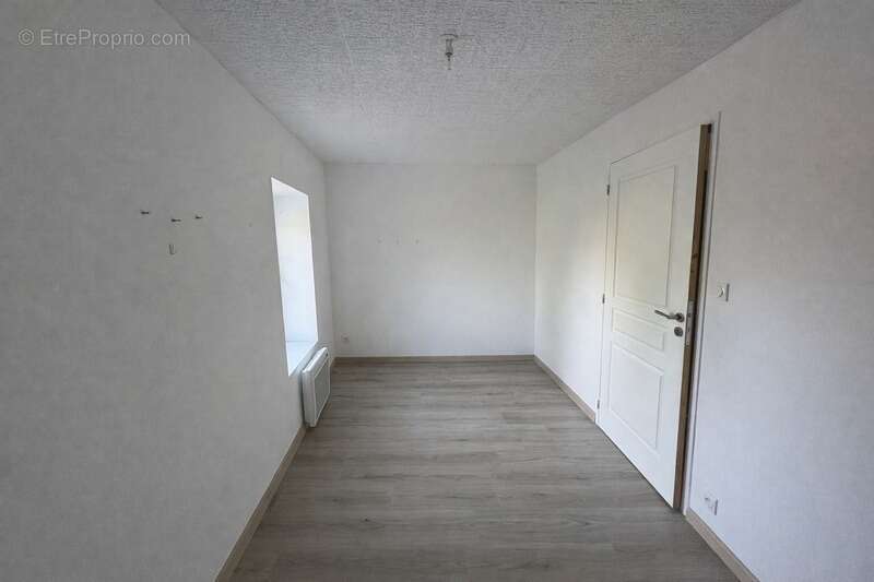 Immeuble de rapport à vendre ASNANS BEAUVOISIN (39) - photo 9