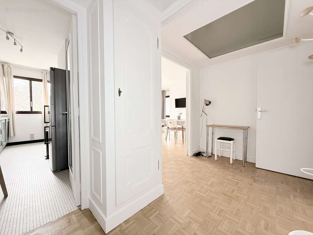 Appartement à LA CELLE-SAINT-CLOUD