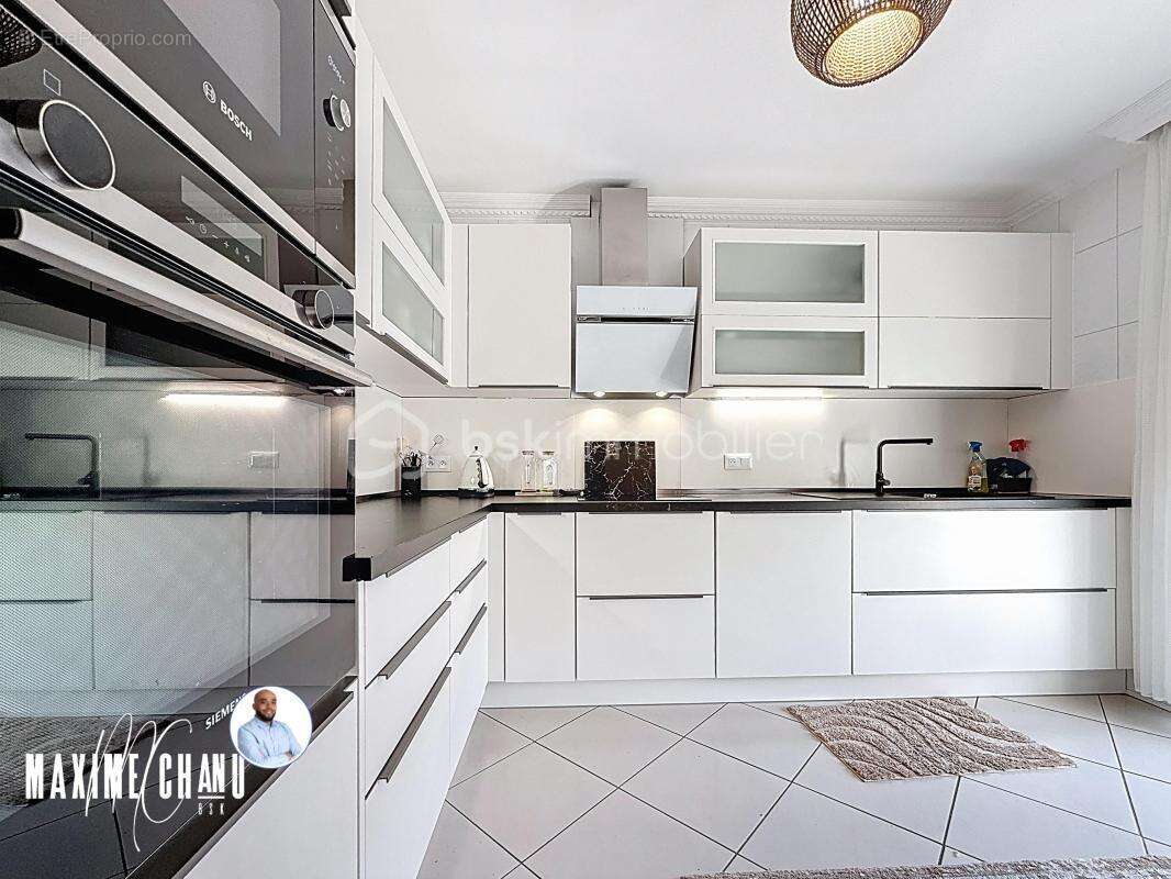 À Vendre : Belle Maison de 155 m² à Gignac, au Calme et Proche du Centre - photo 6