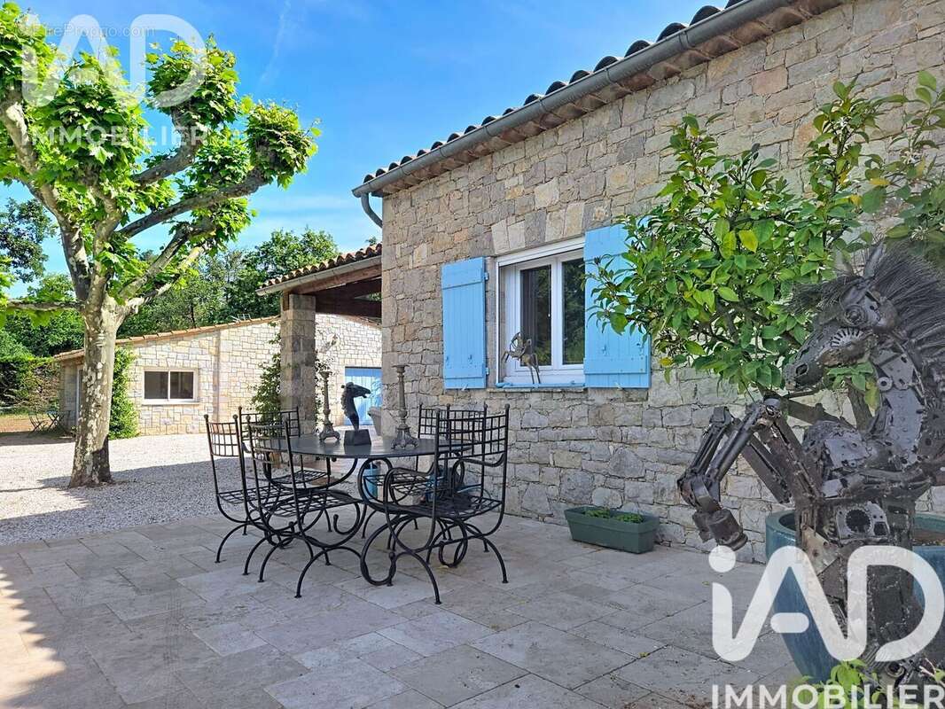 Maison 205 m² à Fayence  - photo 6