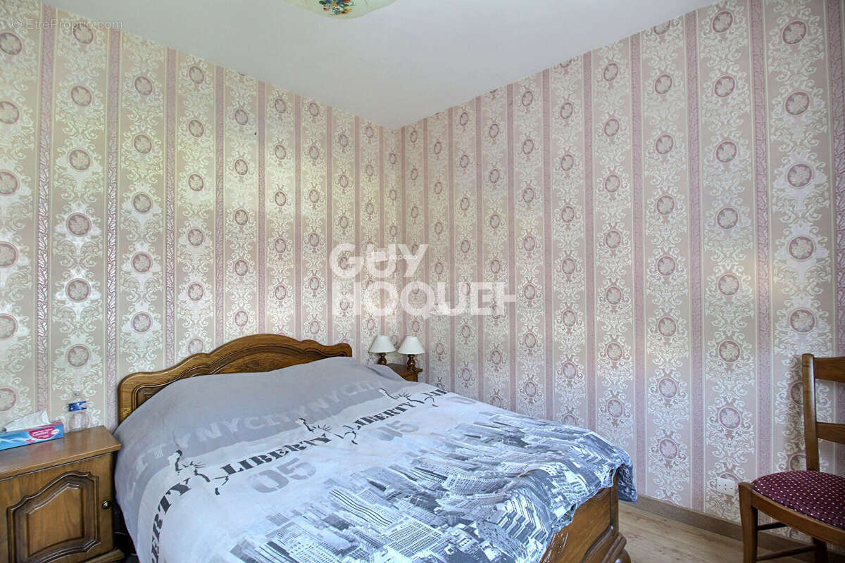 Maison à LAY-SAINT-CHRISTOPHE