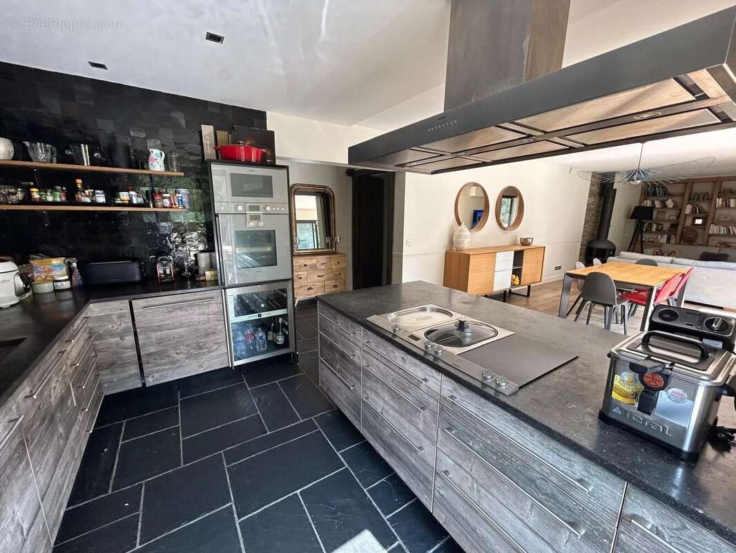 Maison à MONTMORENCY